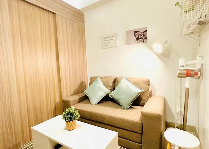 Cb 1162 House *